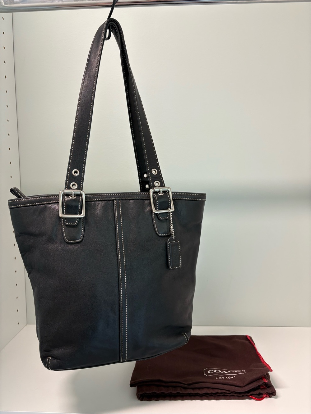 Coach 9572 Hamptons Black Leather Tote Bag